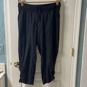 Lululemon Dance Studio MR Crop Pants